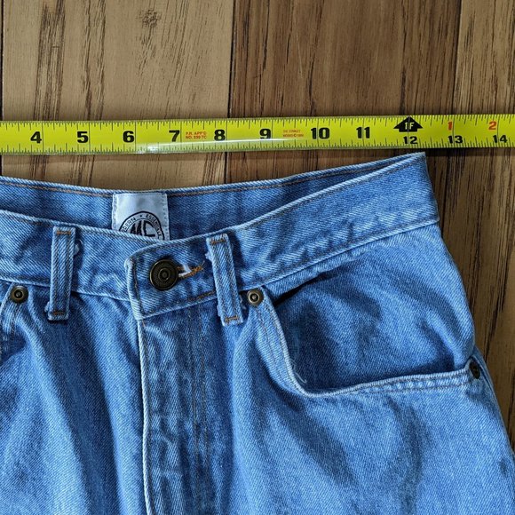 Vintage High Rise Mom Jeans Made in U.S.A. Modern Essentials Jeans Blue 24 0 00 - Picture 9 of 13